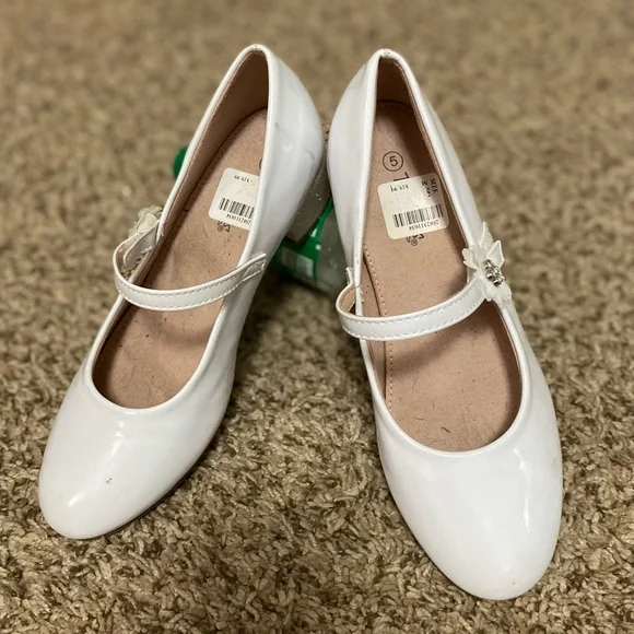 chinese dress ladies Amazon.com : Hbeylia Women's Fashion Oxford Dress Shoes Metal Chain Decor  Round Toe Slip On Anti Slip Low Heels Pumps Loafers Business Formal Office  Flats Shoes Mary Jane Shoes for Wedding Party : main image 1